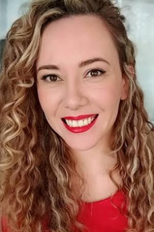 de Barros, Marcela